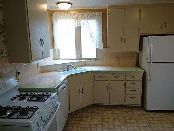 4th image of 3624 Ortega St