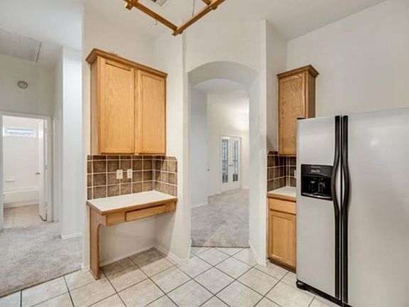 5th image of 3312 Ash Ln