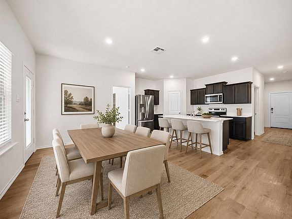 2nd image of 2909 Baldwin Ln