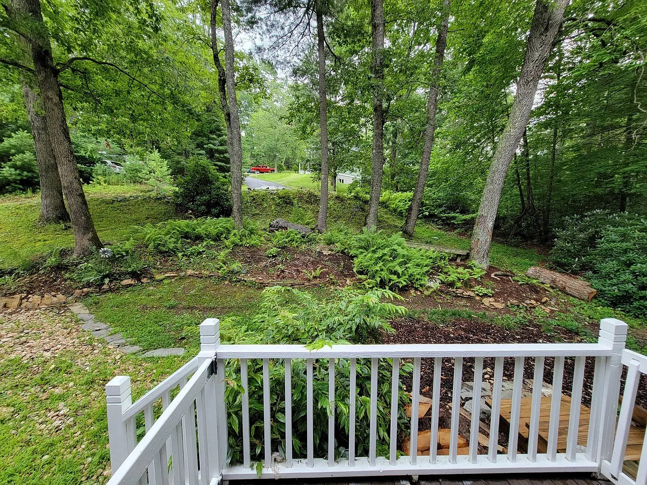 3 bed, 2.5 bath, 1900 sqft, $2,750 — Photo 4