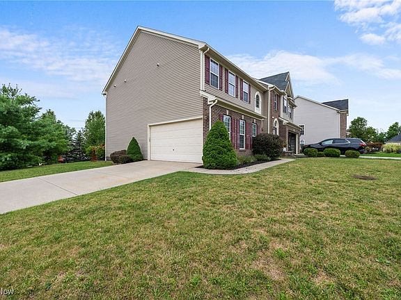 2nd image of 805 Millstream Run #100