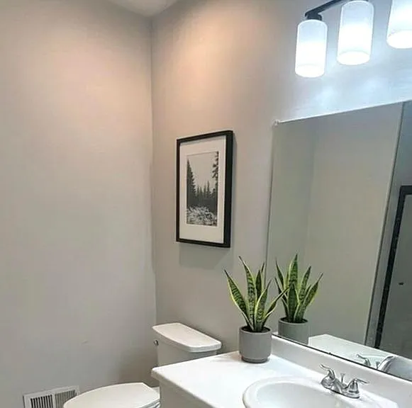 363 Catskill Ct — Photo 9