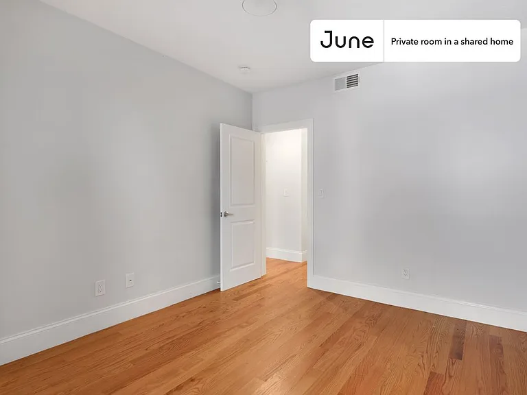 186 Kelton St #C — Photo 4