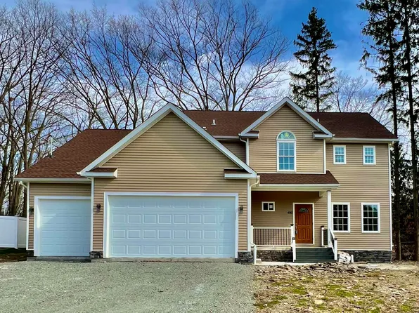 400 Haven Ln, Clarks Summit, PA 18411