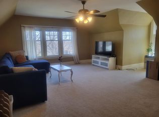 2024 Queen Ave S, Minneapolis, MN 55405