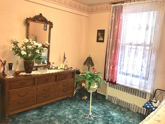 4th image of 8385 Woodhaven Blvd APT 6G