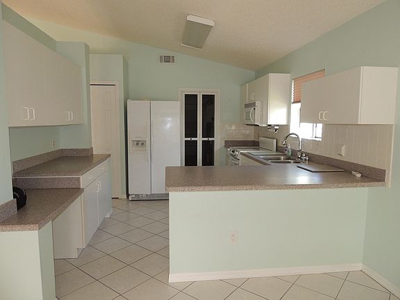 5th image of 501 NW Paurotis Lane