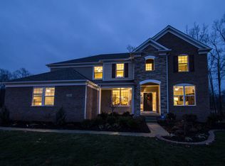 14617 Edgebrook Dr, Fishers, IN 46040