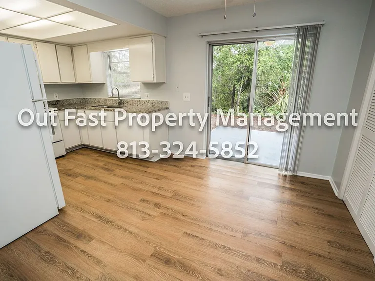 1273 Sylvia Ave — Photo 39
