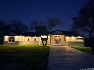 23048 Hilltop Peaks, Elmendorf, TX 78112