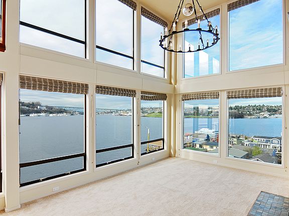 2nd image of 2301 Fairview Ave E Penthouse 3