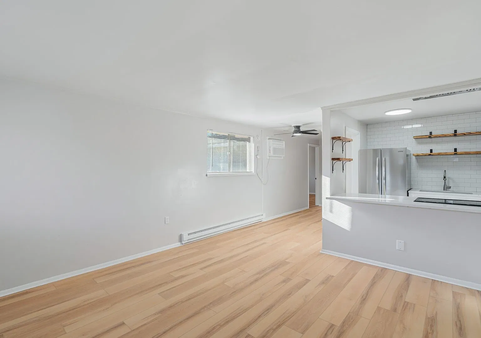 2114 Washington Ave — Photo 1