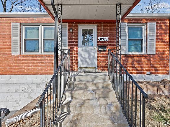 3rd image of 9209 Reavis Barracks Rd