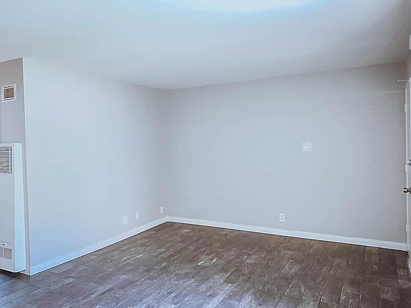 3rd image of 1218 Armacost Ave #112