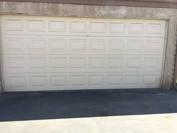 3rd image of 2463 W Acacia Ave