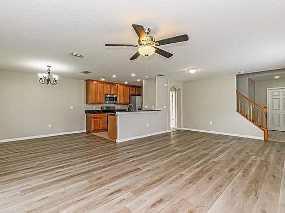 5th image of 3348 Thistledown Ln