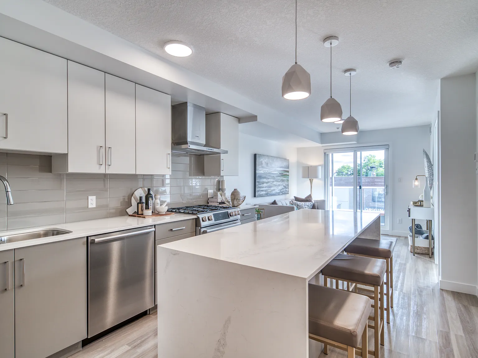 MARDA Apartments in Calgary (Marda Loop) — Photo 4
