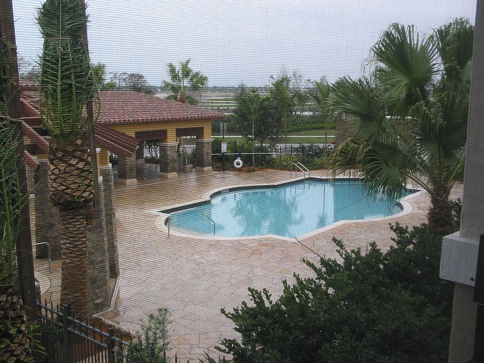 Pool overlook