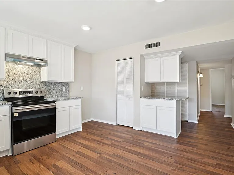 4510 Tarry Dr — Photo 1