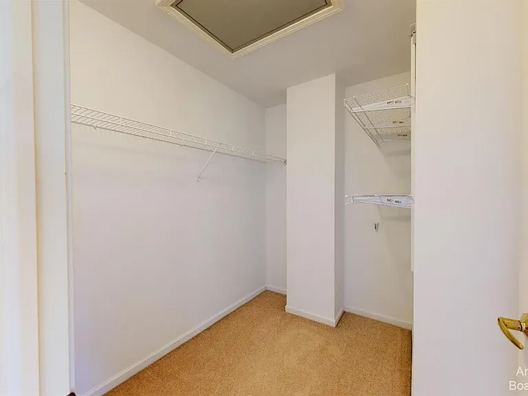 2813 Barclay Way — Photo 11
