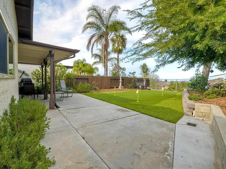263 San Dimas Ave — Photo 14