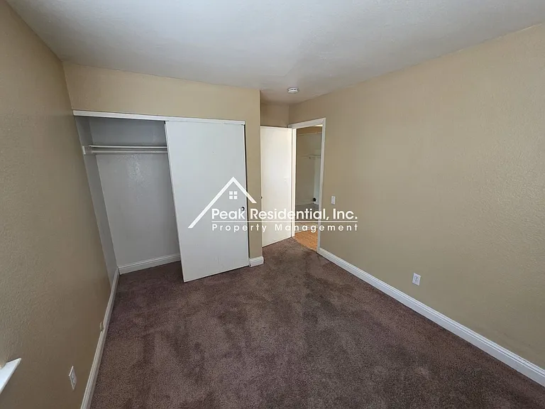 8101 Morgan Hill Way — Photo 12