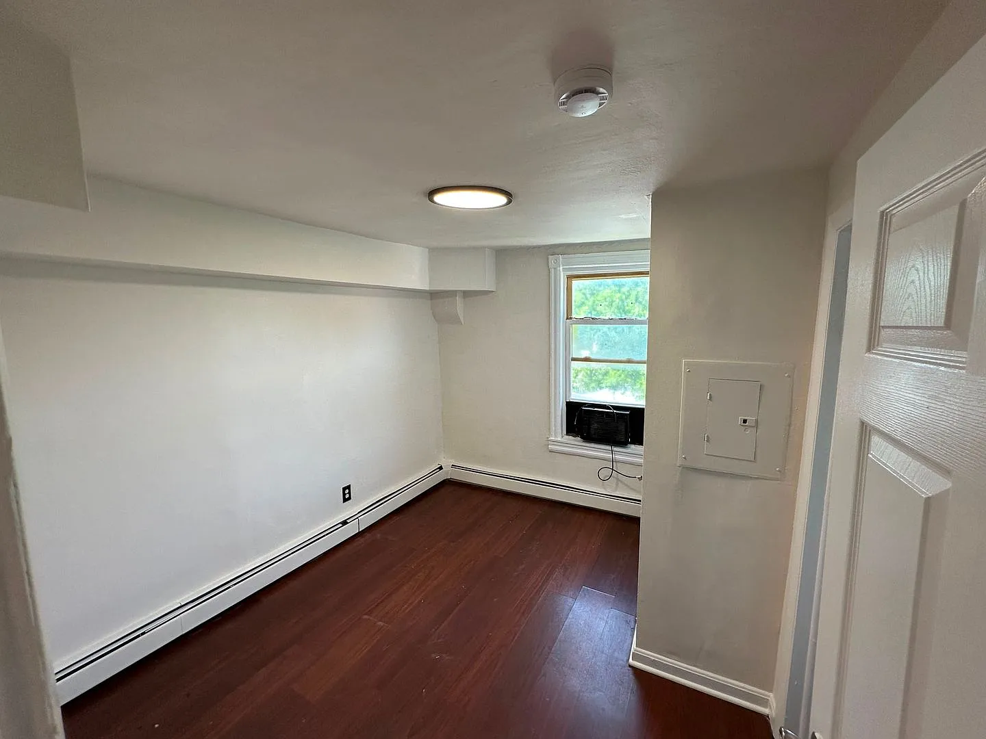 580 South 1st Avenue — Photo 3