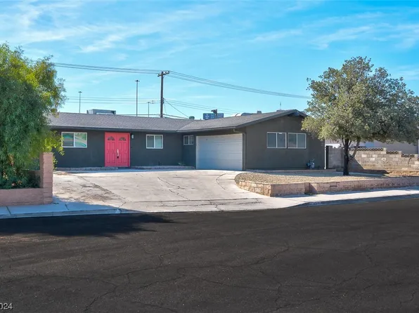 2105 Glen Heather Way, Las Vegas, NV 89102