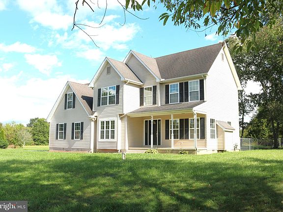 4th image of 62 Liberto Ln