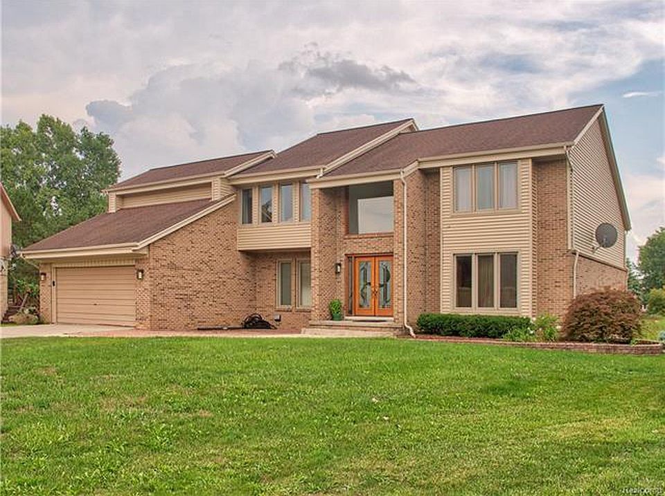 1st image of 5495 Kingsway Ct