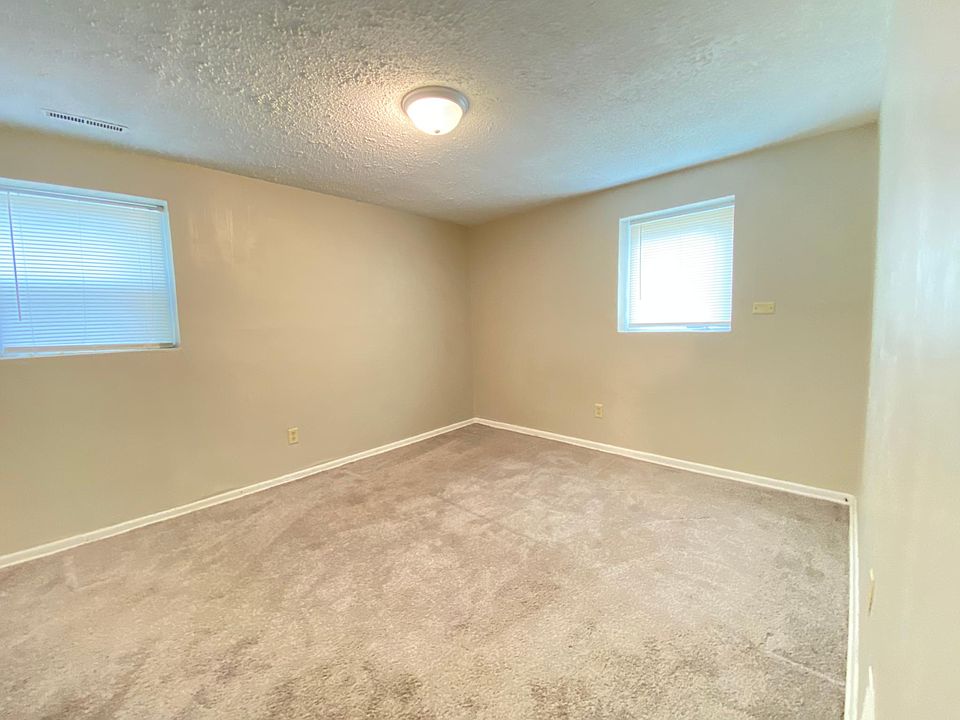 1st image of 310 Baker St E