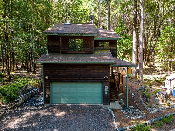 2nd image of 1910 Perch Road