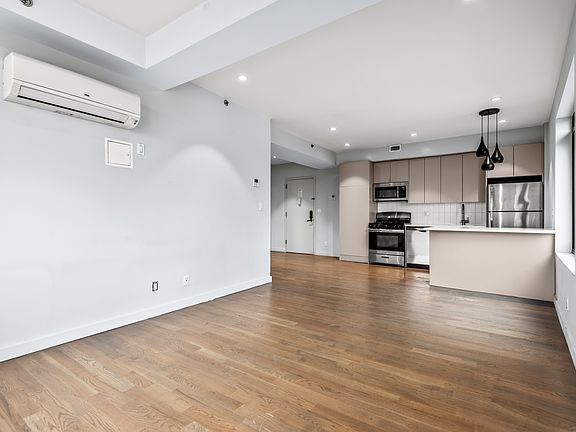 5th image of 594 Bushwick Ave APT 513