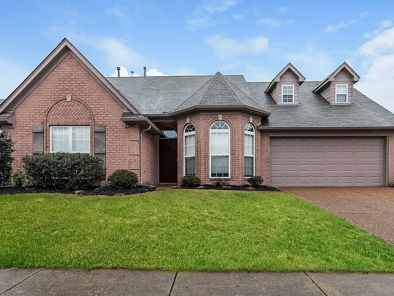 5467 Milton Ridge Dr — Photo 1