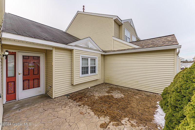 4th image of 1137 Spearhead Drive