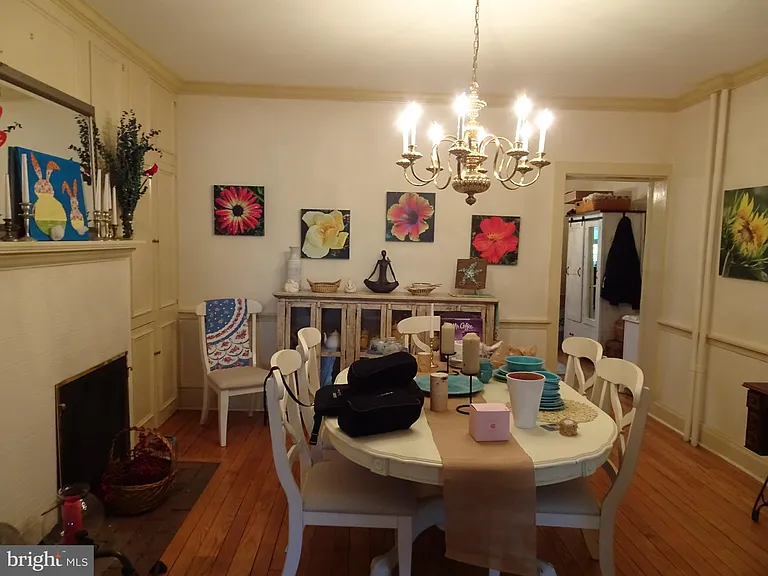 411 Delaware St #A — Photo 5
