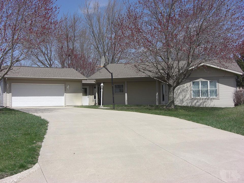 1st image of 842 Airport Dr