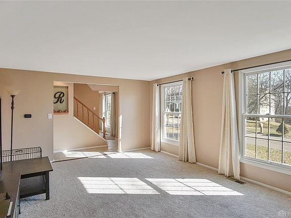 4th image of 4058 Willow Run Dr