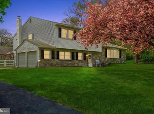 304 Pheasant Dr, Huntingdon Valley, PA 19006
