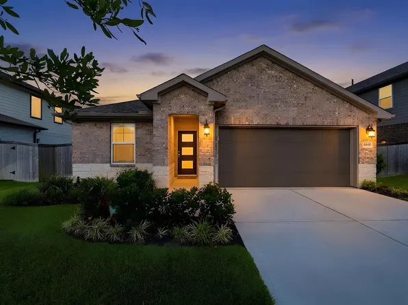 4910 Bottlebrush Dr, Pearland, TX 77584