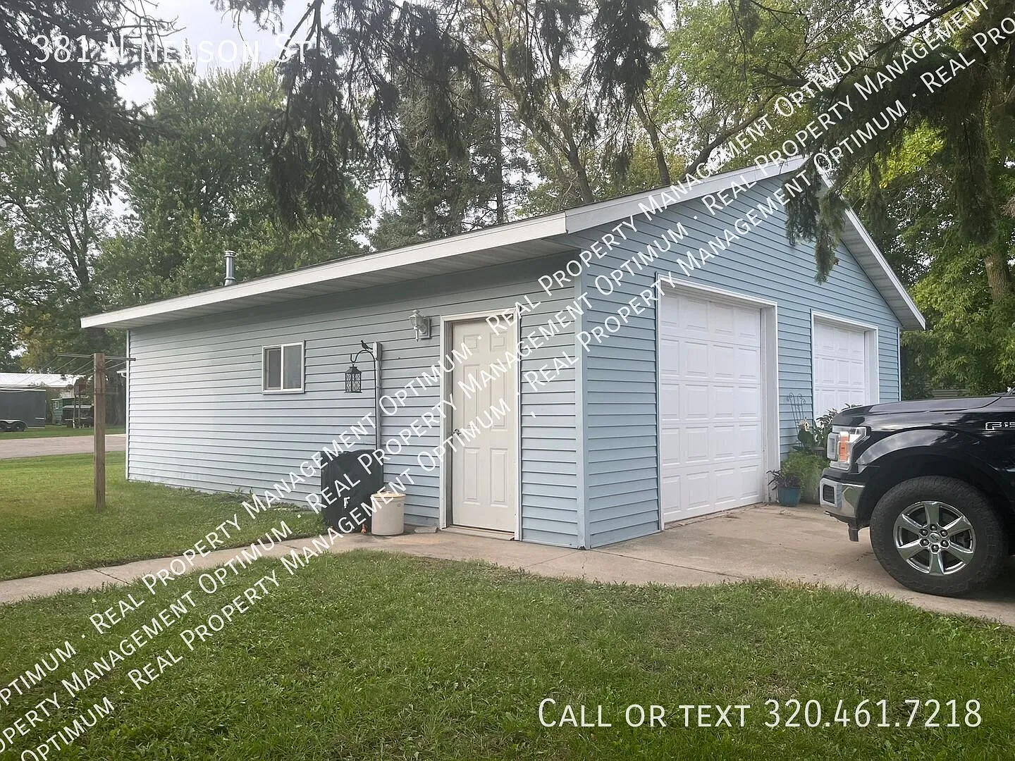 Charming 3-Bedroom Single-Family Home on a Corner Lot — Photo 3