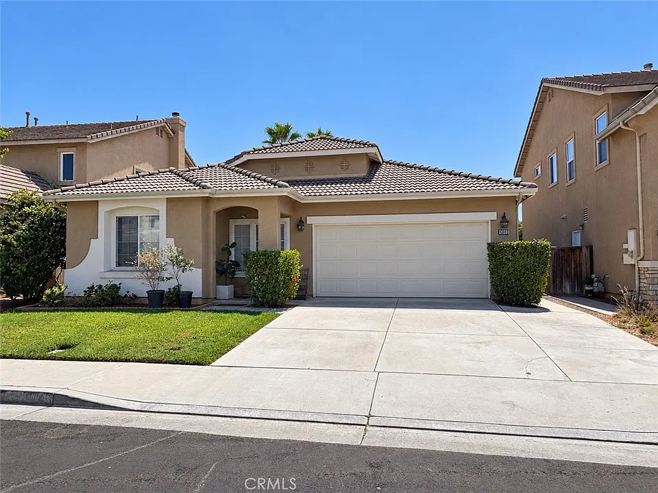 13018 Acacia Ave