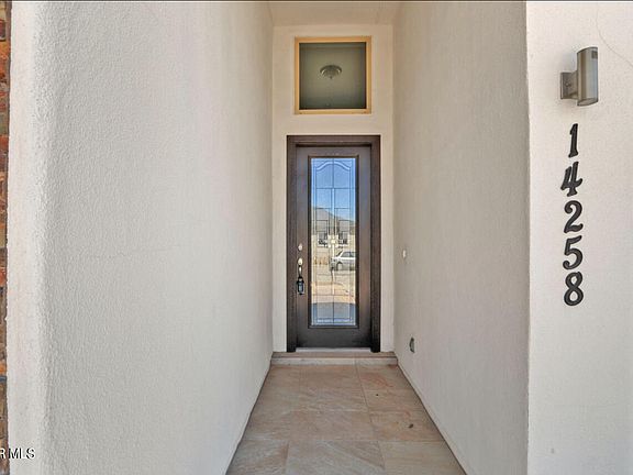 3rd image of 14258 Loma Esmeralda Dr