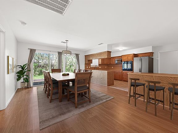 3rd image of 4834 Spellman Rd