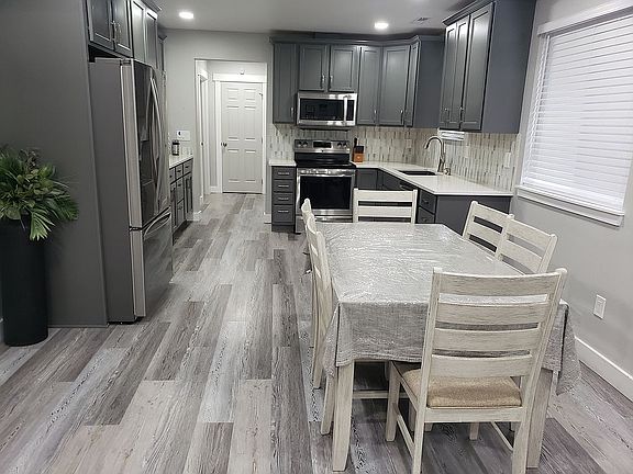 4th image of 2041 E Zillah Dr