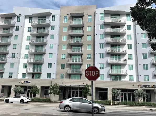 7875 NW 107th Ave APT 208, Doral, FL 33178