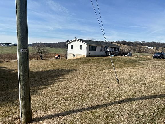 3rd image of 1979 River Rd