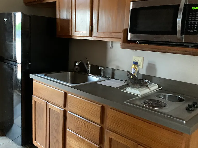 1640 Holdrege St #102 — Photo 4