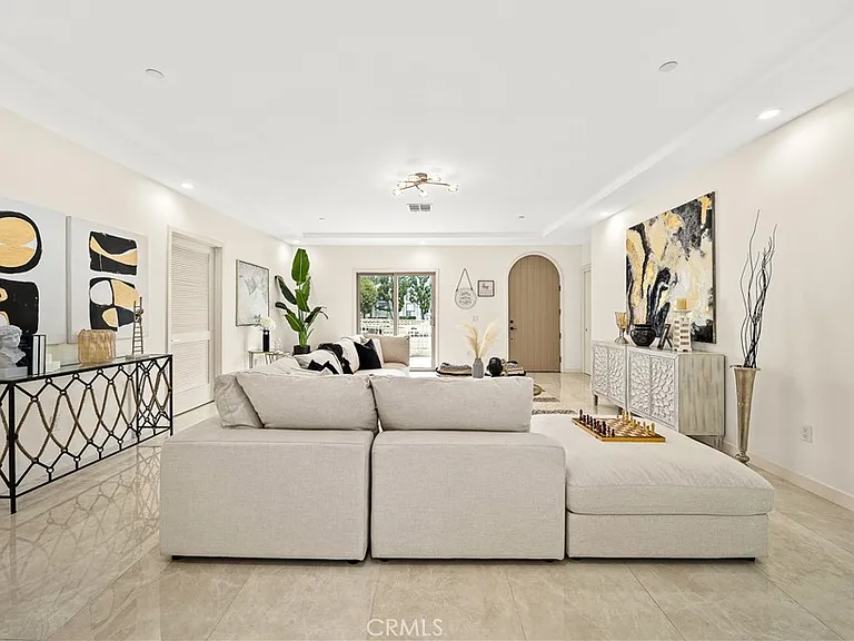 1222 Temple City Blvd — Photo 6