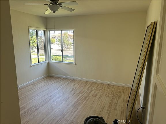 5th image of 3855 Cherry Ave #3855